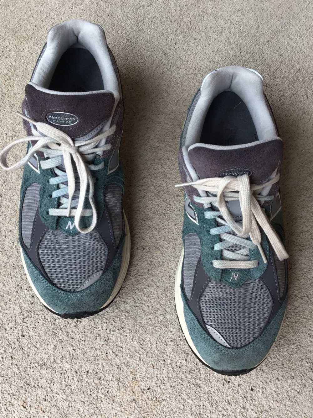 New Balance 2002R Men’s 9.5D